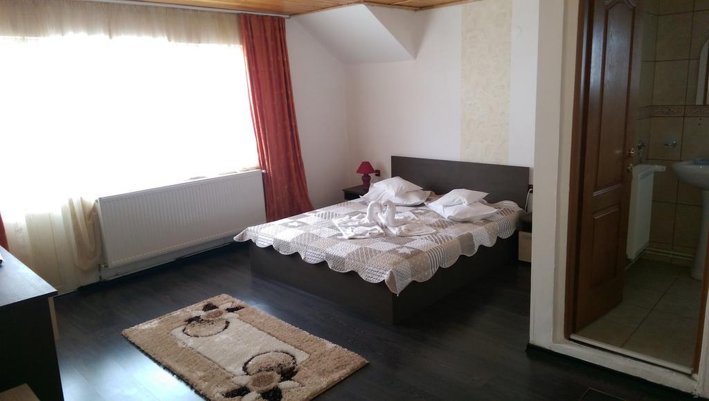 Pensiunea Casa Beatrice Bran Bran  Bagian luar foto